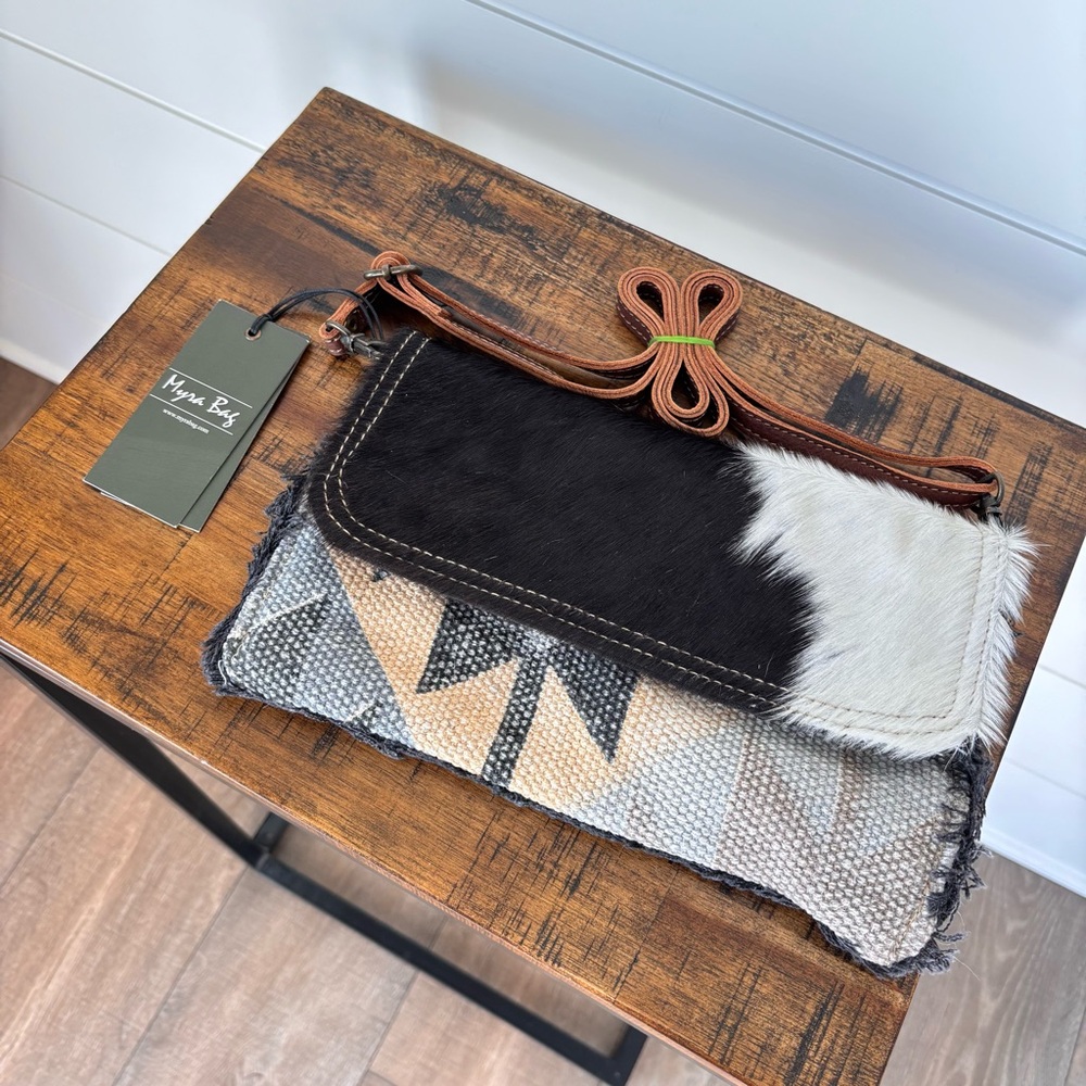 Myra Bag Two-Tone "Slingshot small & Crossbody Bag" Convertable Clutch - Picture 2 of 12